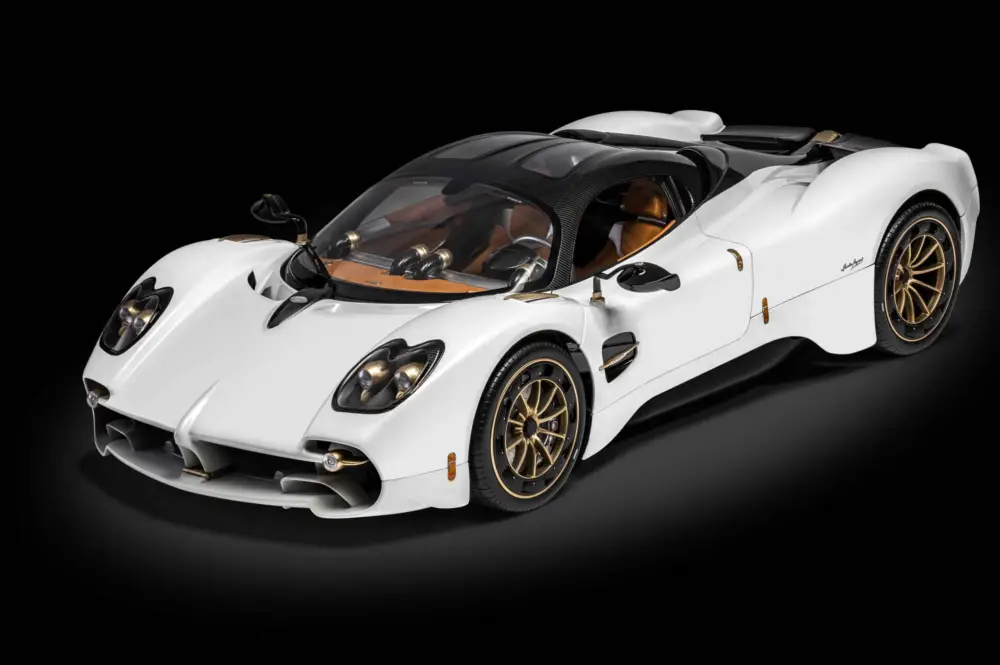 Pocher 1:8 PAGANI UTOPIA COUPÉ – BIANCO PERLA - modelbouw Uitverkoop
