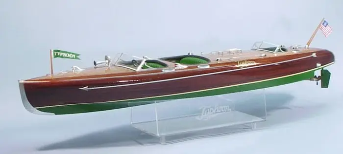 Dumas 1:10 Typhoon cris craft elektrisch RC boot - houtbouw Populair