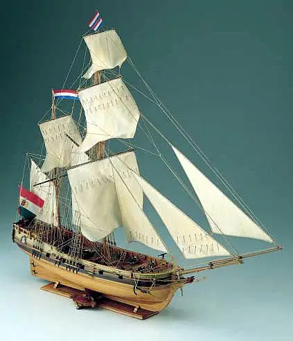 Corel 1:50 Dolphin #SM16 houten bouwdoos Beperkte Voorraad