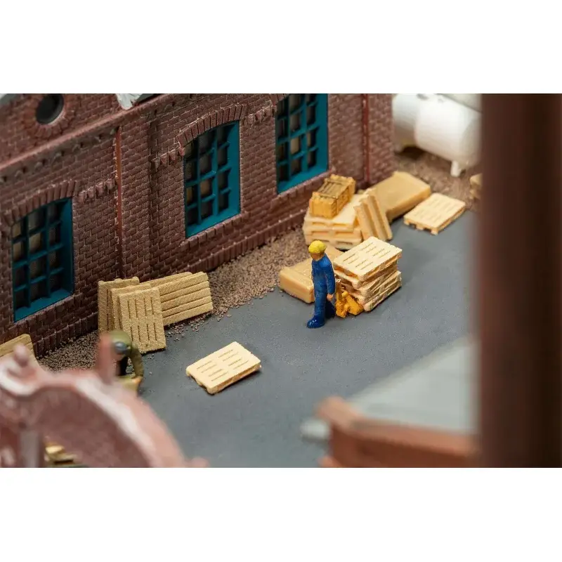 Pallet truck with pallets Speciale Aanbieding