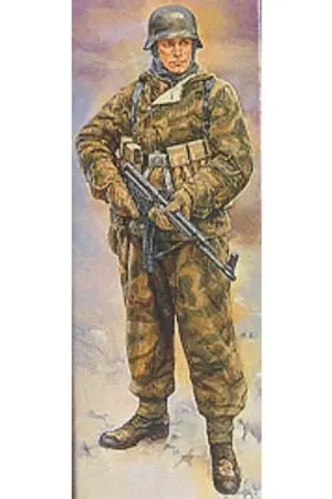 WWII German Infantryman in reversable winter uniform Figuren Koop Online