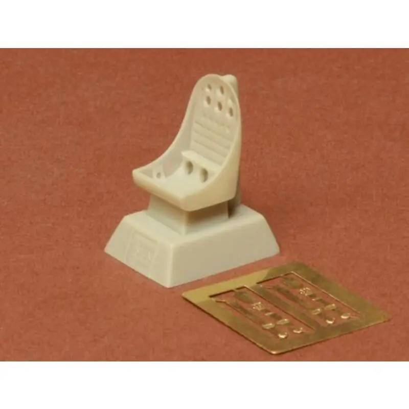 Nakajima Ki-84 Hayate (Frank) seats (toebehoren voor modelbouwsets van Hasegawa and Tamiya) Op = Op