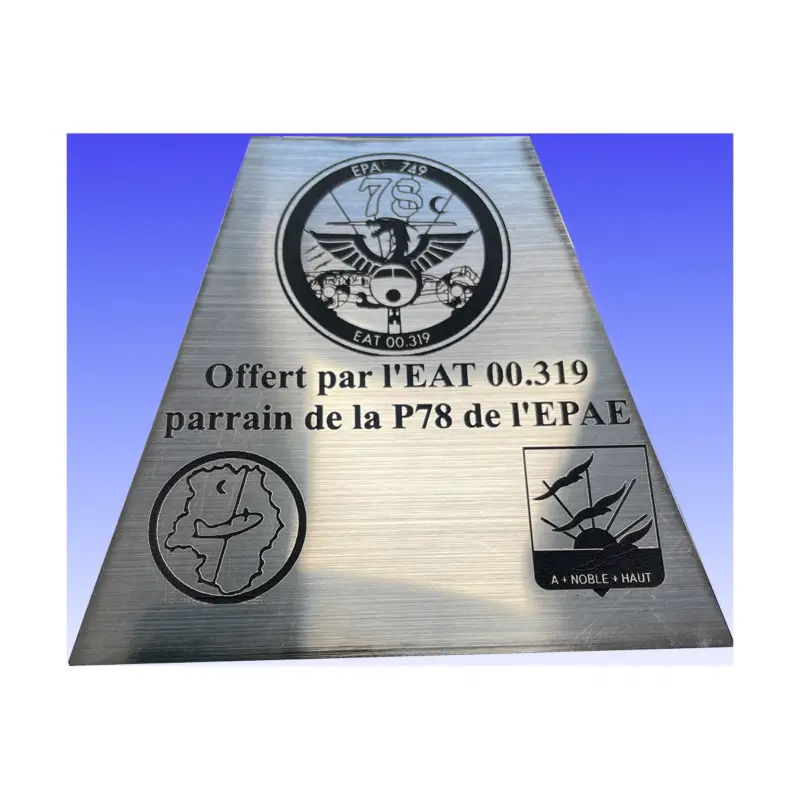 Custom trapezoidal base plate - laser engraving - 50x95x90mm Miniatuur Direct Verzonden