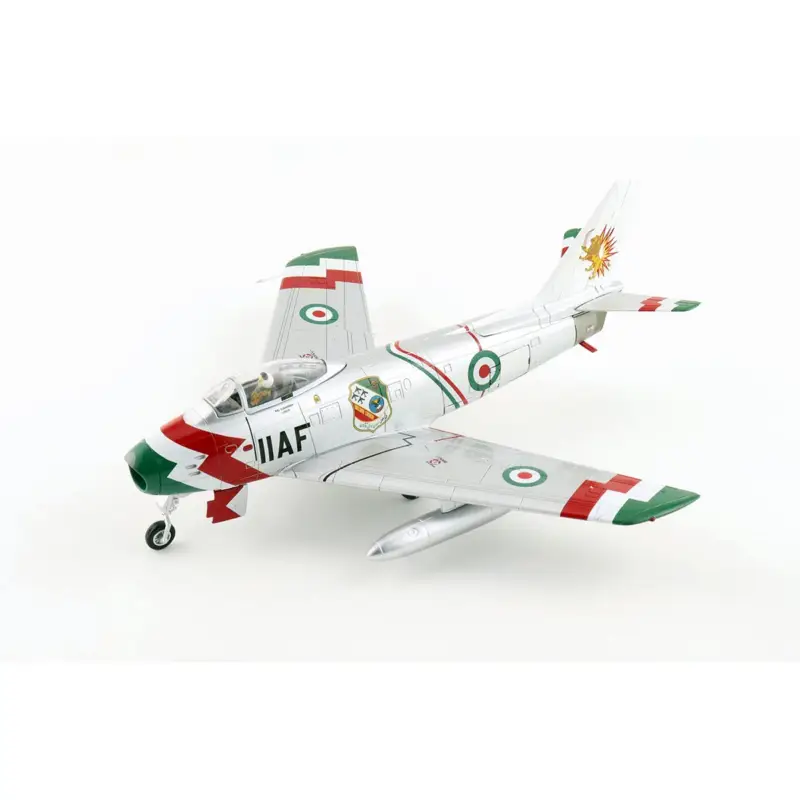 Direct Verzonden F-86F 'Golden Crown Aerobatic Team' Major Nader Jahanbani IIAF 1961 Miniatuur