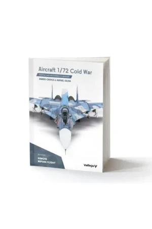 Vallejo Publications Book: Aircraft 1/72 Cold War - English language, 136 pages A4 format Op = Op