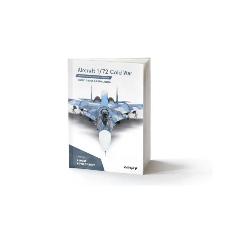 Vallejo Publications Book: Aircraft 1/72 Cold War - English language, 136 pages A4 format Op = Op