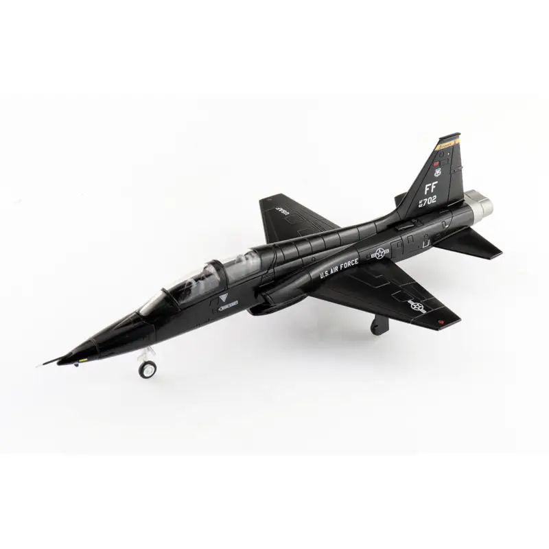 Express Levering Northrop T-38A Talon 62-3702 7th FTS Hampton Langley AFB 2023 Miniatuur