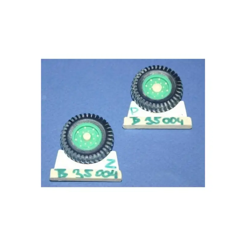 Koop Online Cmk 129-b35004 q.chevr.4x4 wheels10,5x20 cros country(dunlop 1/35