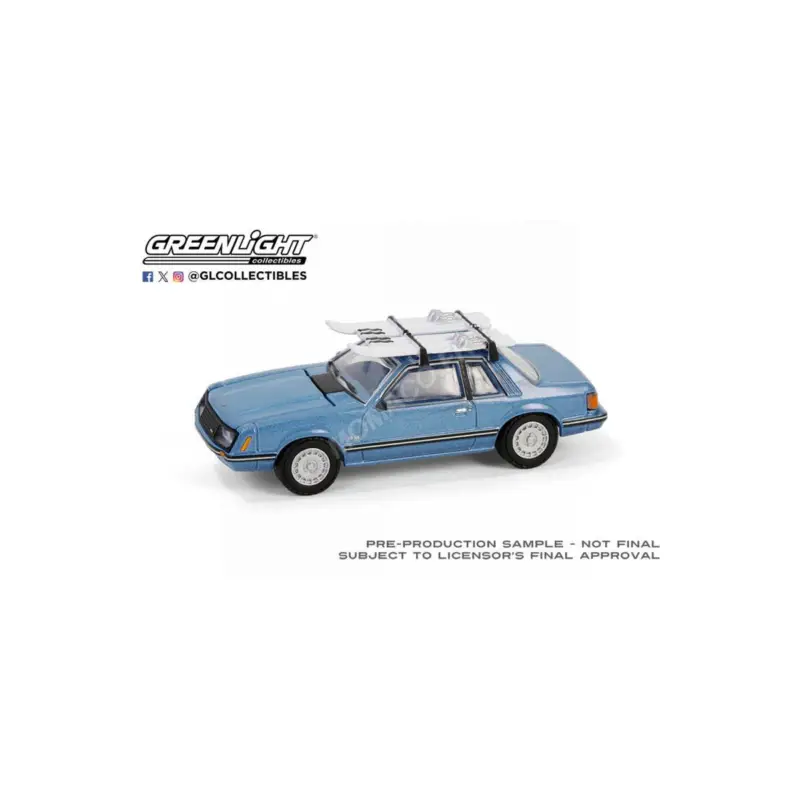 Rechtstreeks Van De Fabrikant Ford mustang ghia coupe 1981 blue with winter accessories Miniatuur