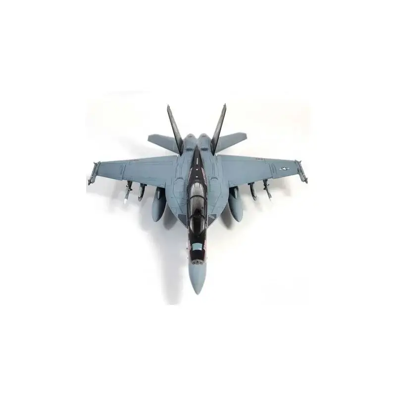 Betaalbaar USN F/A-18F "VFA-154 Black Nights" 1:72 plastic vliegtuigmodelbouwpakket Schaalmodel