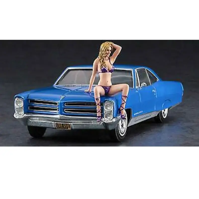 1966 American Coupe Type P met Blond Girl's Figure Schaalmodel Gereduceerde Prijs