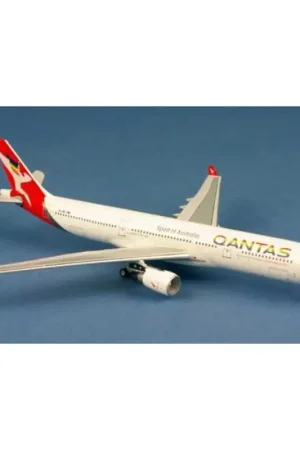 Favoriet Qantas Airbus A330-300 VH-QPJ Sydney Mardi Gras Miniatuur
