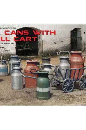 Aanbieding Melkblikken met kleine wagen 12 Melkblikken Fotoreetonderdelen