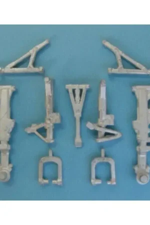 Exclusieve Aanbieding Northrop F-5A, Canadair CF-5A/NF-5A Landing Gear. Both nose gear oleo's have been extended to in service length (designed to be