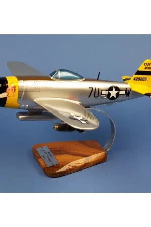 P-47D Thunderbolt Miniatuur Direct Beschikbaar