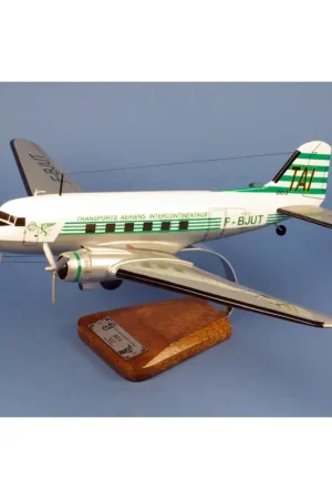 Douglas DC-3 Miniatuur Op = Op
