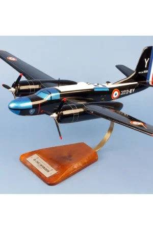 Seizoensaanbieding A-26C Invader CIFAS Miniatuur