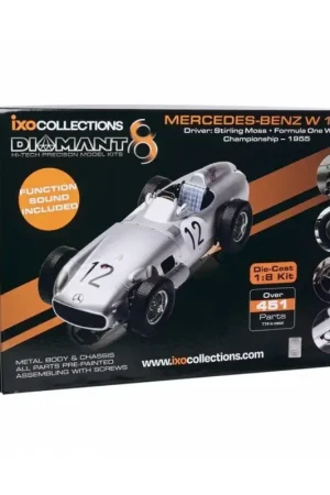 IXO Collection - 1/8 Mercedes Benz W196 (Moss nr. 12) Finale Uitverkoop